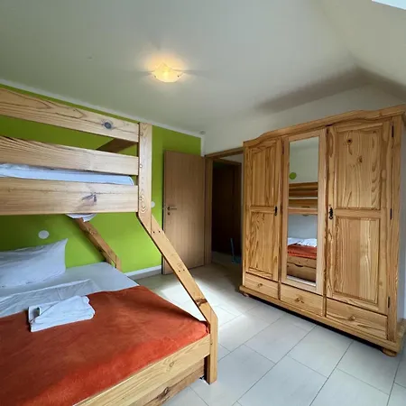 Im Reihenhaus Petermann 4