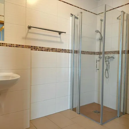 펜션 Im Reihenhaus Petermann 4 Neuhof (Rugen)