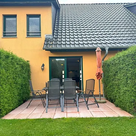 Im Reihenhaus Petermann 4